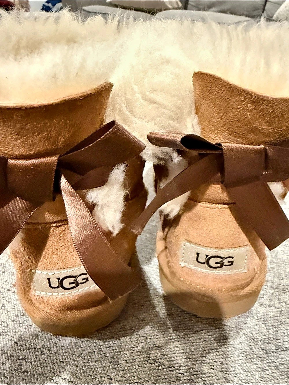UGG Bailey Bow II Boots Brown, Girls US Size 1